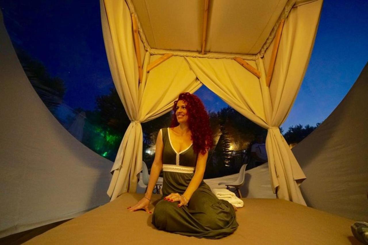Hotel Bubble Tent Nea Moudania Exterior foto
